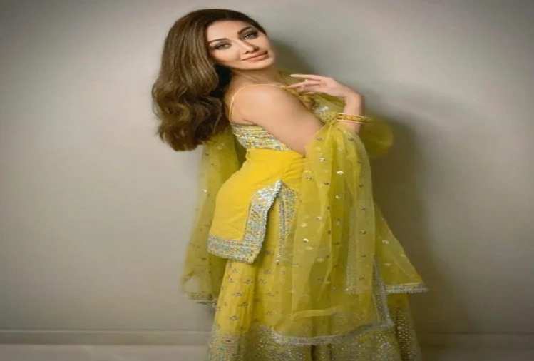 Fashion: ईद पर पीले रंग की इस ड्रेस में अभिनेत्री शेफाली जरीवाला ने ढाया कहर