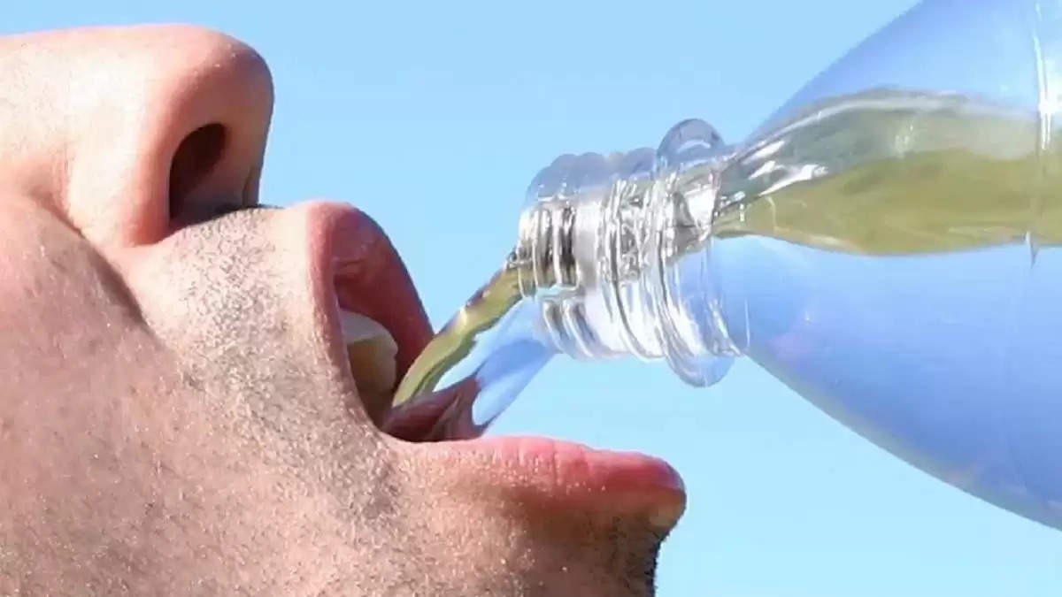 Health Tips- अगर ठंड में नहीं पिएगें पानी, तो हो जाएंगे गंभीर बीमारी के शिकार