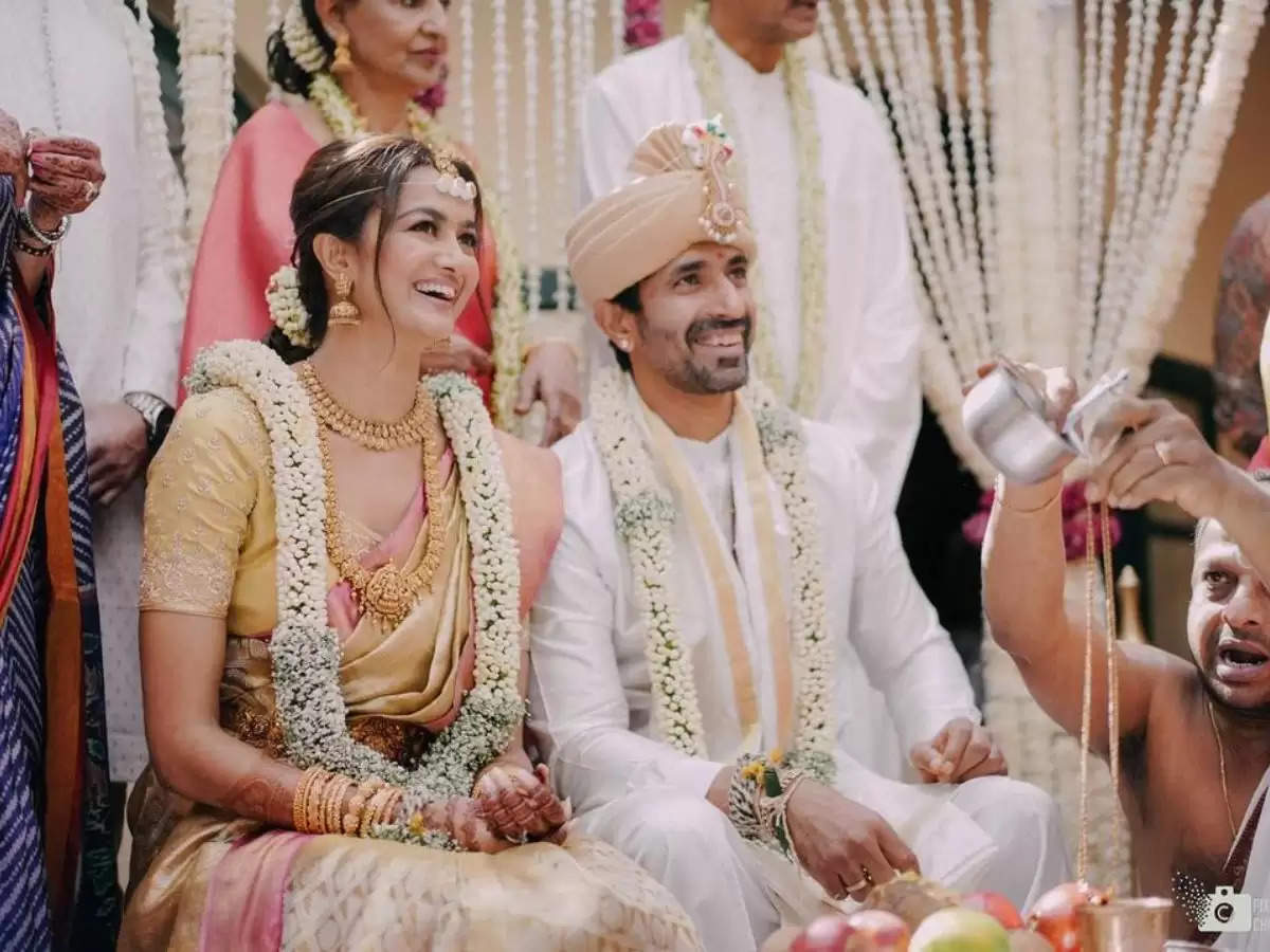Entertainment News- Shubra Aiyappa ने बॉयफ्रेंड से की शादी, फटाफट देखिए वेडिंग फोटोज