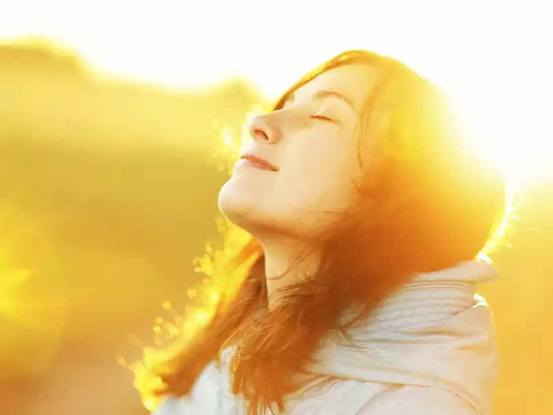 Health Tips- मेंटल हेल्थ को स्वस्थ रखती हैं धूप, जानिए फायदें