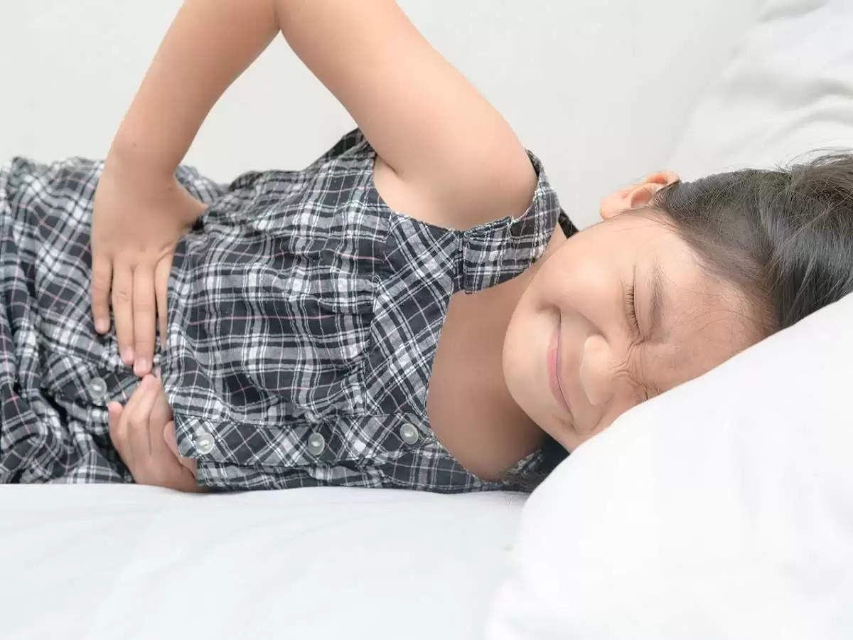 Health Tips- क्या आपका बच्चा पेट के कीड़े से परेशान हैं, तो आजमाएं ये घरेलु नुस्खें